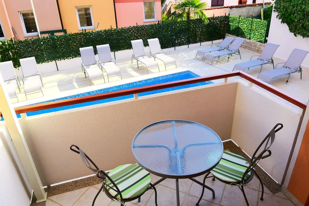 Apartments Zdjelar Poreč Eksteriør billede