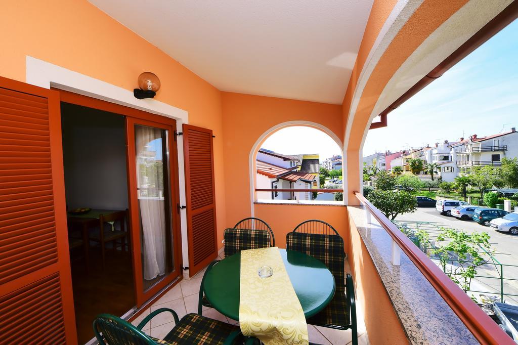Apartments Zdjelar Poreč Eksteriør billede