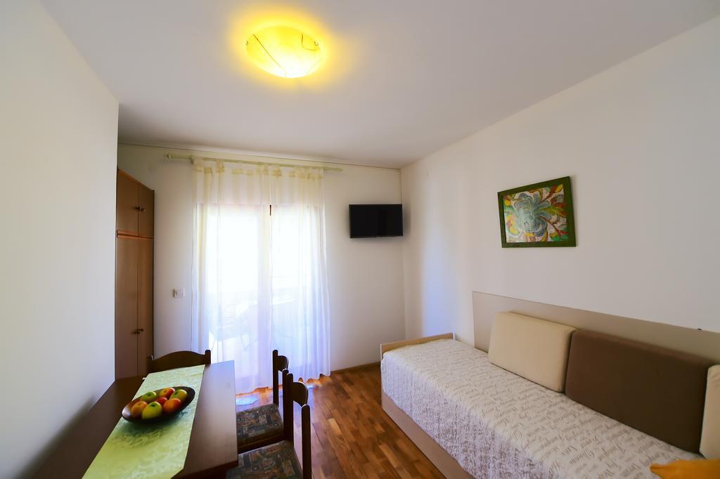 Apartments Zdjelar Poreč Eksteriør billede