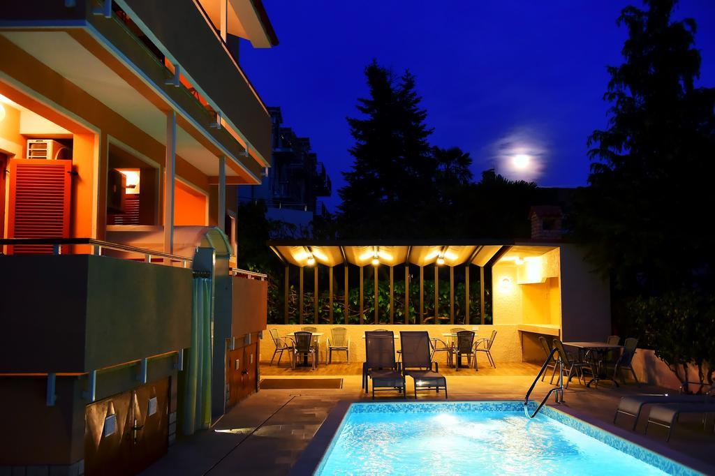 Apartments Zdjelar Poreč Eksteriør billede