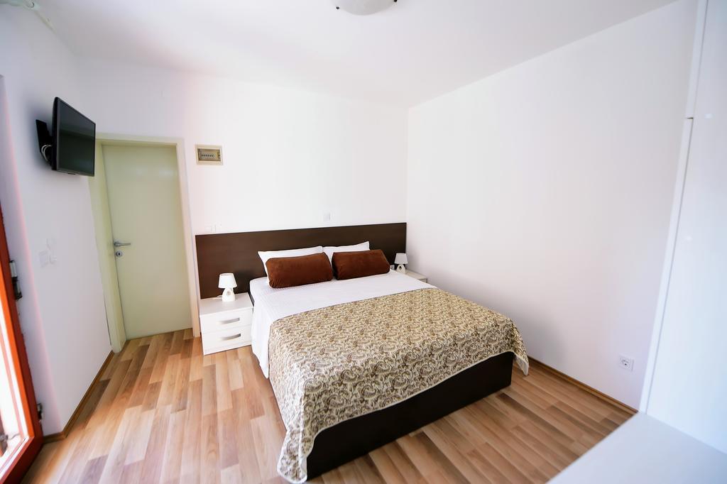 Apartments Zdjelar Poreč Eksteriør billede