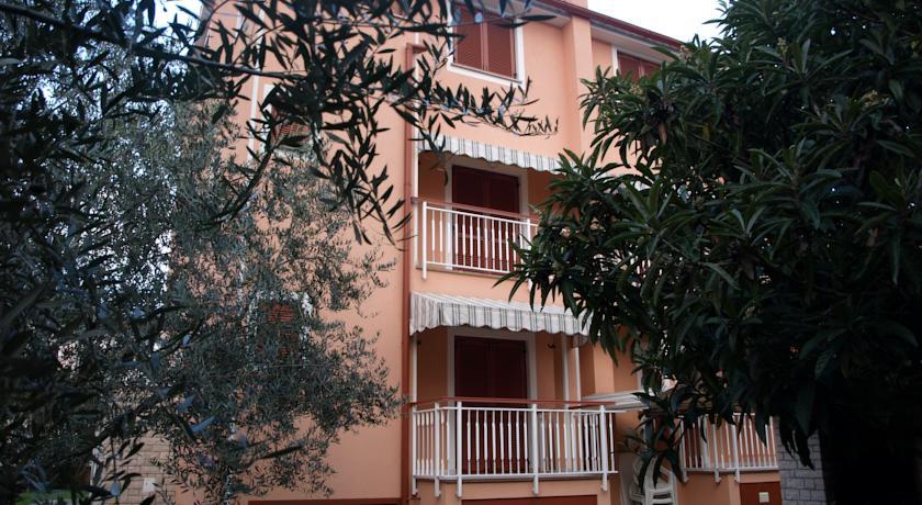 Apartments Zdjelar Poreč Eksteriør billede